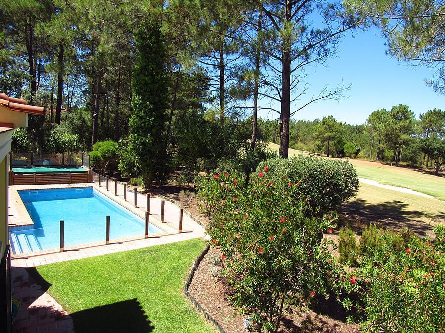 Maison normal T5+2 avec piscine dans un condominium fermé