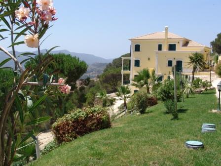 Maison normal T7+2 avec piscine