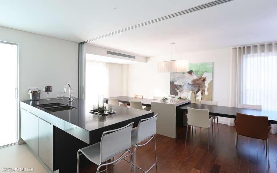 5 bedroom apartment with a swimming pool