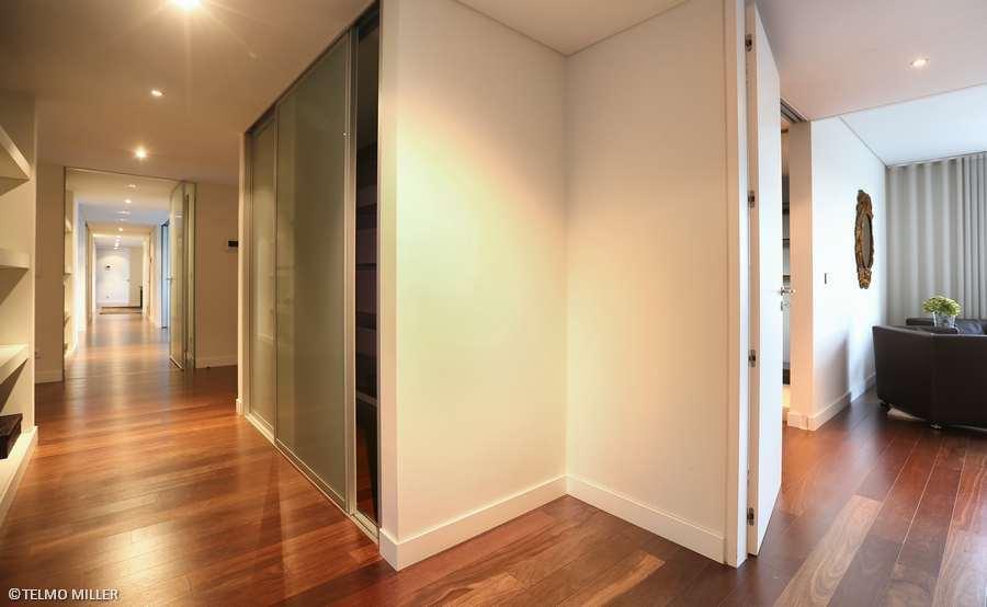 5 bedroom apartment with a swimming pool