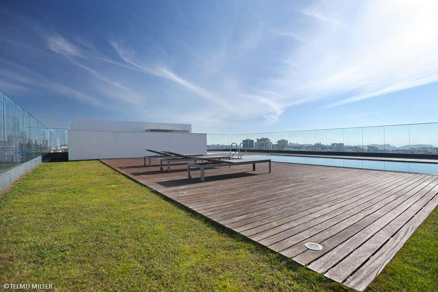 5 bedroom apartment with a swimming pool