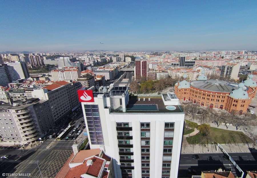 5 bedroom apartment with a swimming pool