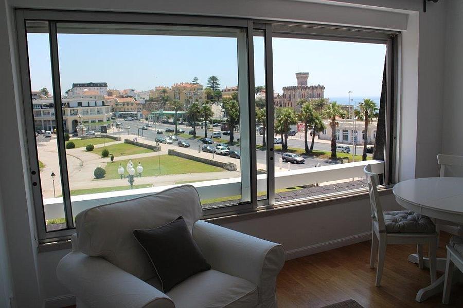 Apartamento T1 com vista, Estoril, Cascais - Imagem 1