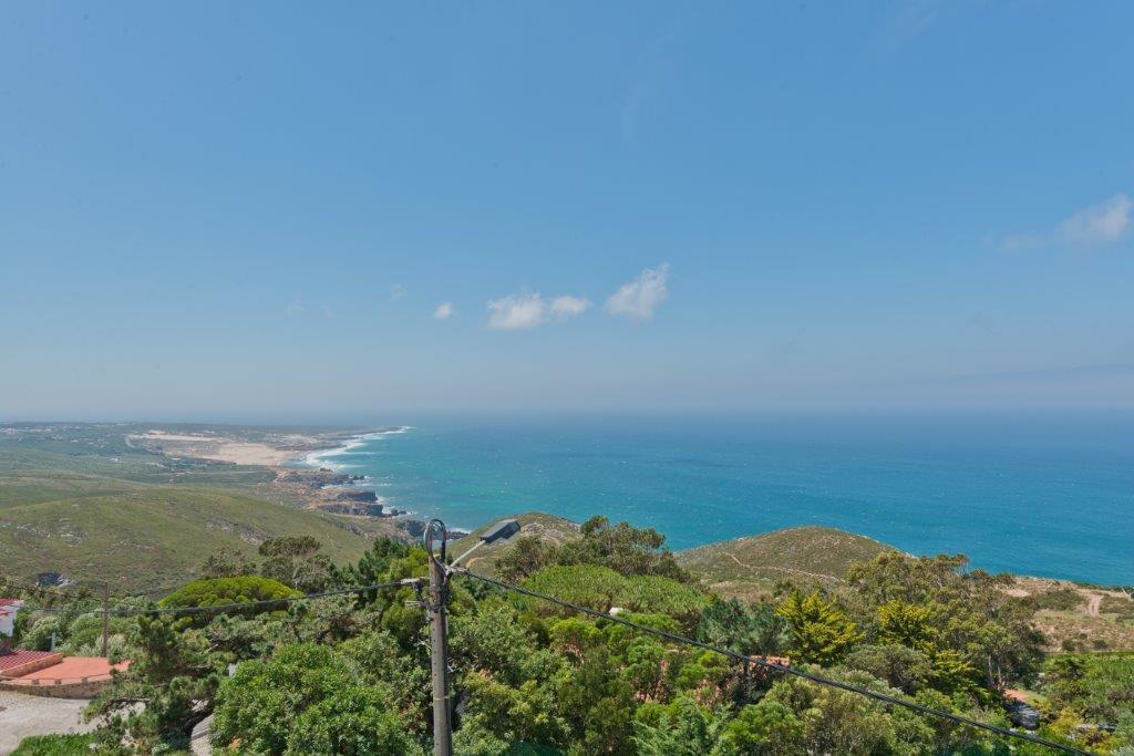 Moradia T3 + 1 com piscina, Biscaia, Cascais - Imagem 2