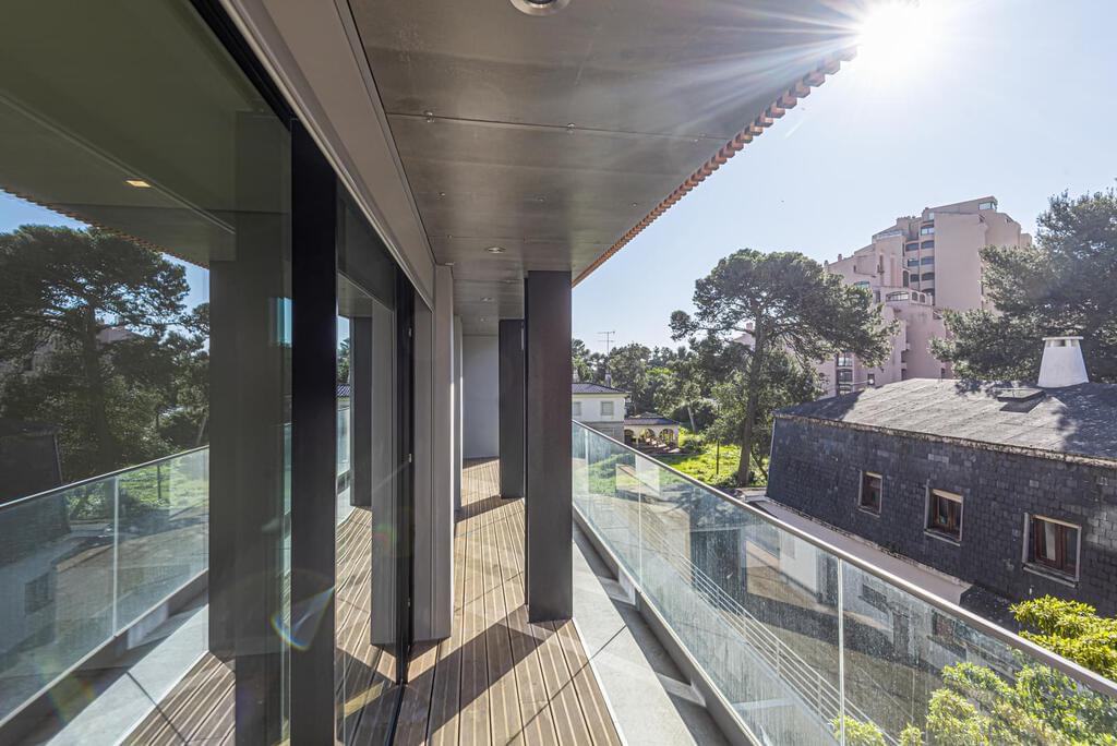 Apartamento T3+1 com estacionamento