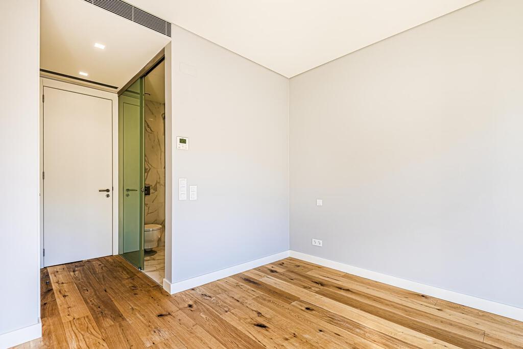 Apartamento T3+1 com estacionamento