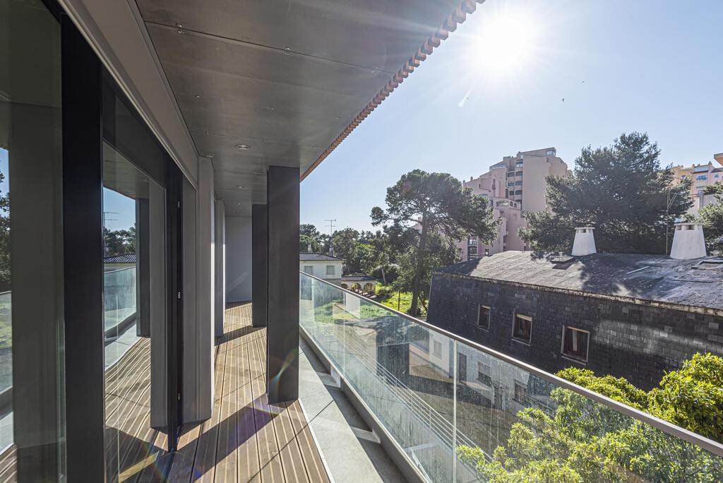 Apartamento T3+1 com estacionamento