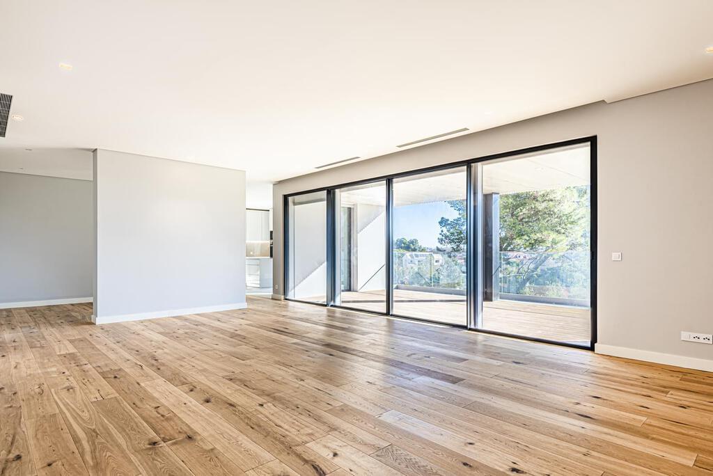 Apartamento T3+1 com estacionamento