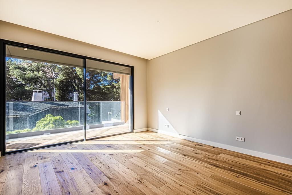 Apartamento T3+1 com estacionamento