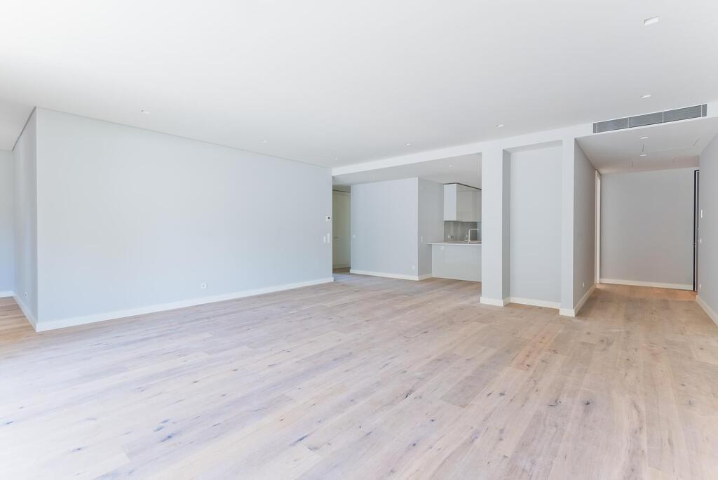 3 bedroom apartment with a swimming pool