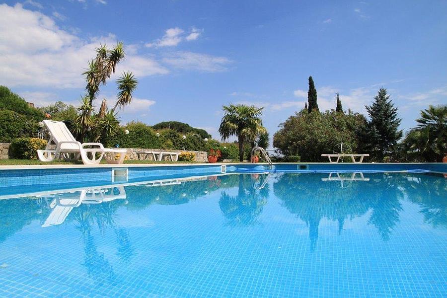 Maison normal T7+2 avec piscine