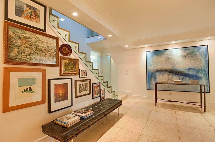 4 bedroom villa with a swimming pool