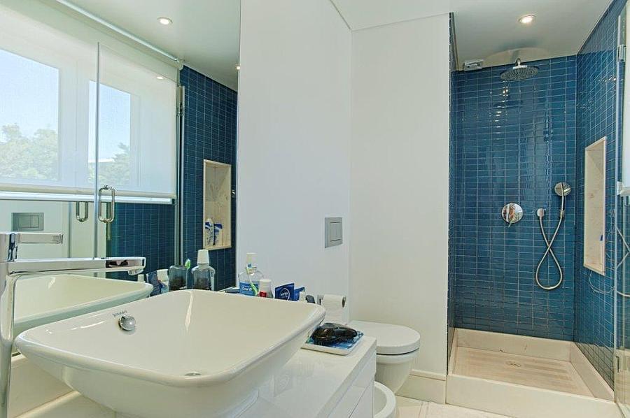 4 bedroom villa with a swimming pool