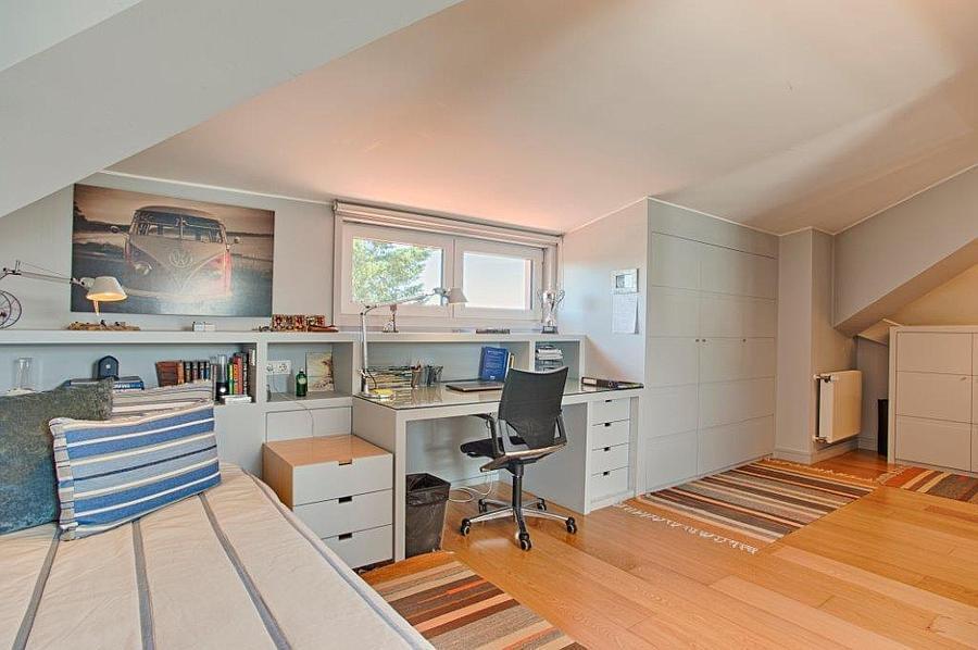 4 bedroom villa with a swimming pool