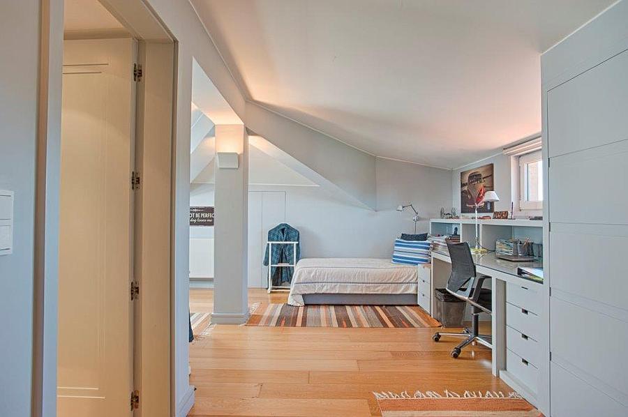 4 bedroom villa with a swimming pool