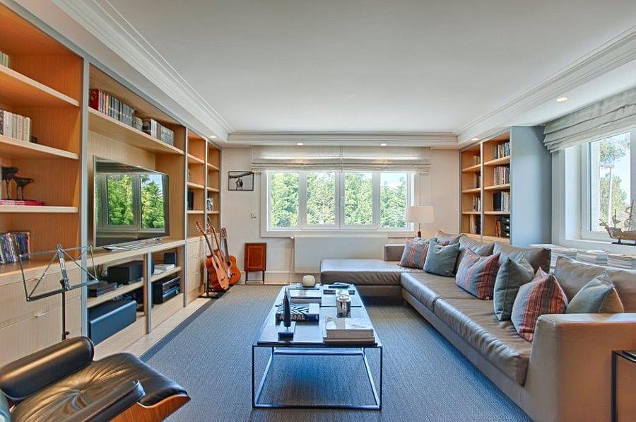 4 bedroom villa with a swimming pool