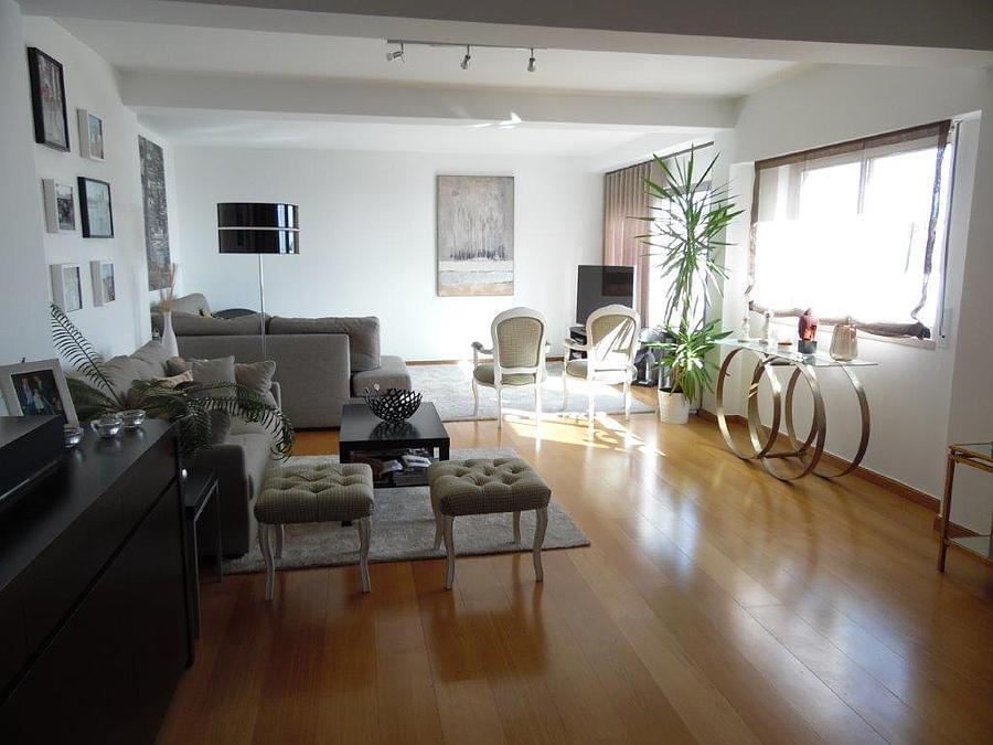 2 bedroom apartment with parking