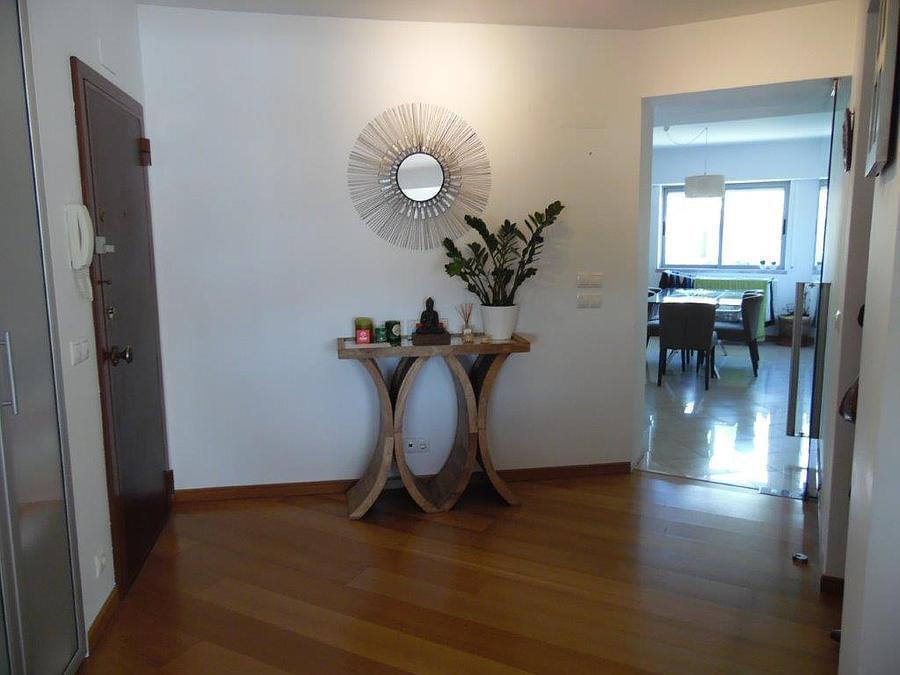 2 bedroom apartment with parking