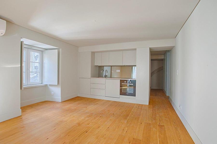 1 Bedroom Apartment in Bica dos Olhos, São Paulo, Lisboa