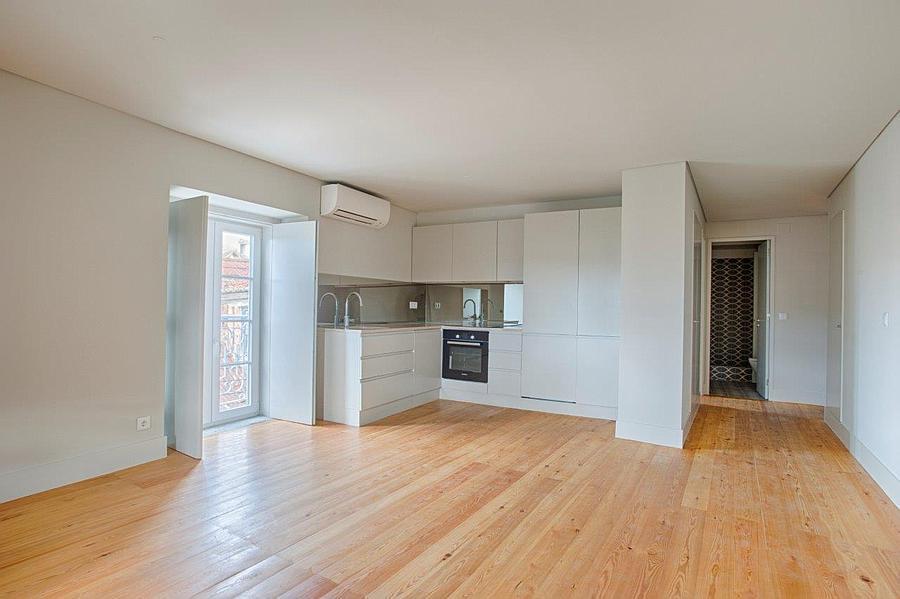 1 Bedroom Apartment in Bica dos Olhos, São Paulo, Lisboa