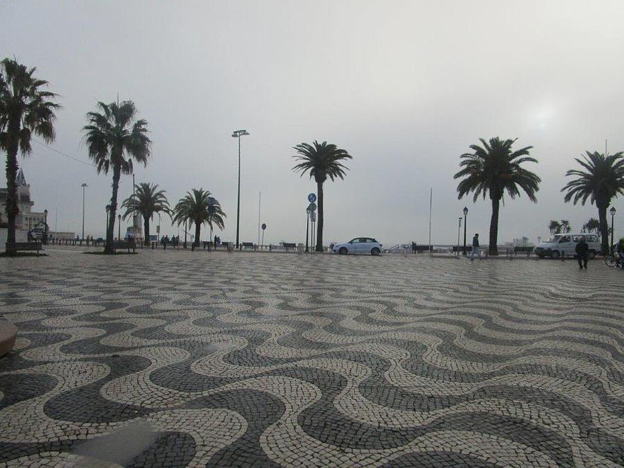 Project approved store + T2 in the historic center of Cascais