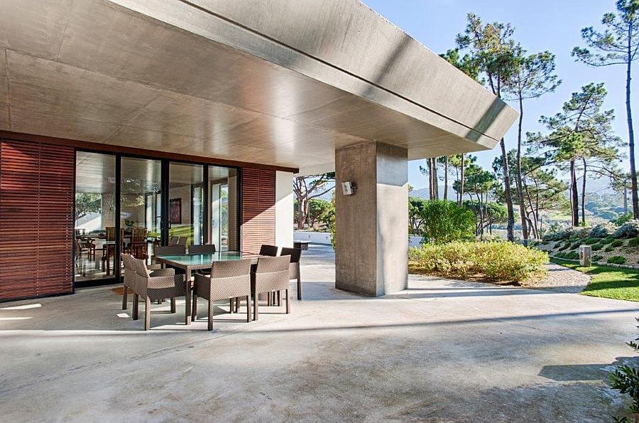 Moradia T5 com piscina