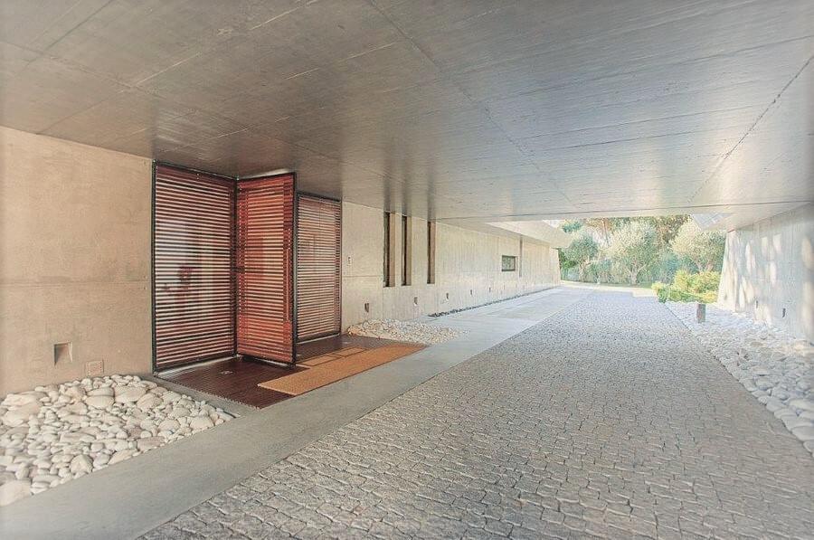 Moradia T5 com piscina