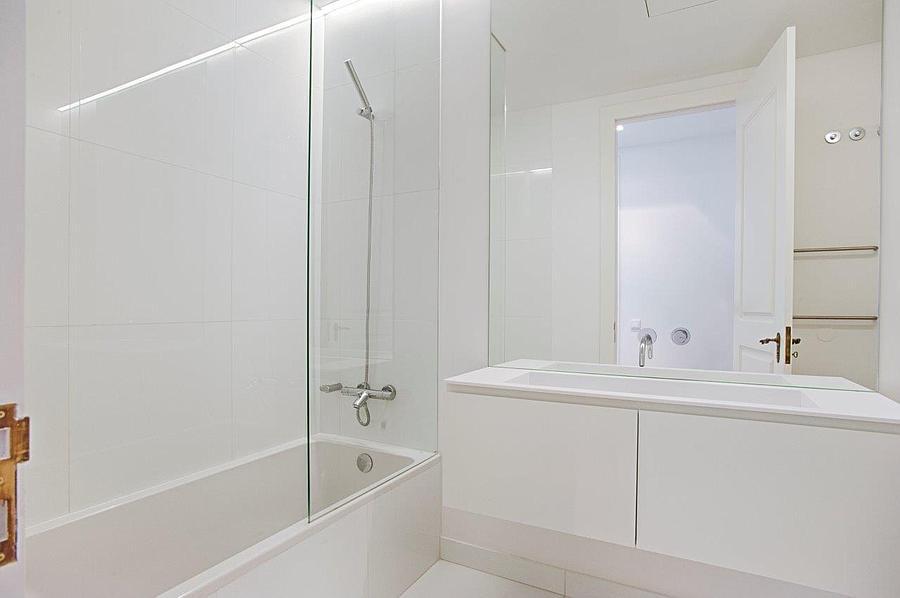 pf13517-apartamento-t2-lisboa-23