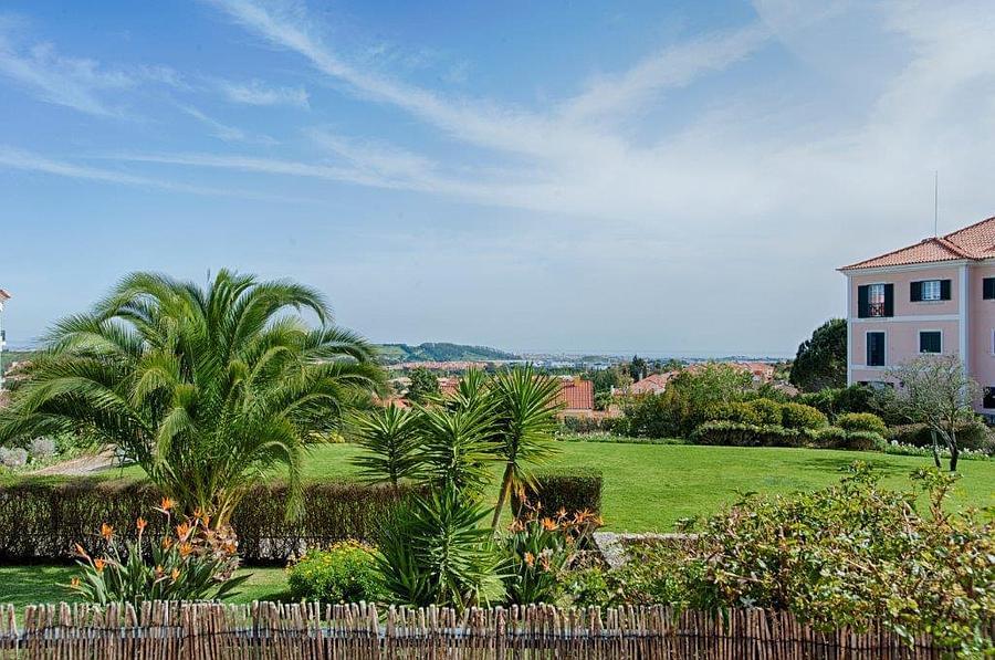 2 Bedroom Apartment with swimming pool, Quinta da Beloura, Sintra