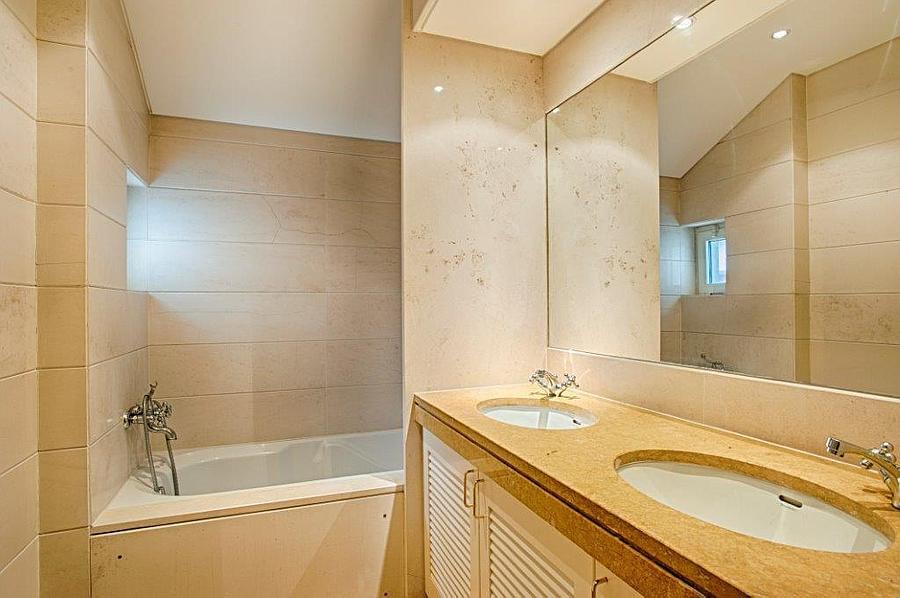 6 Bedroom Duplex with swimming pool, Belas Clube de Campo, Sintra