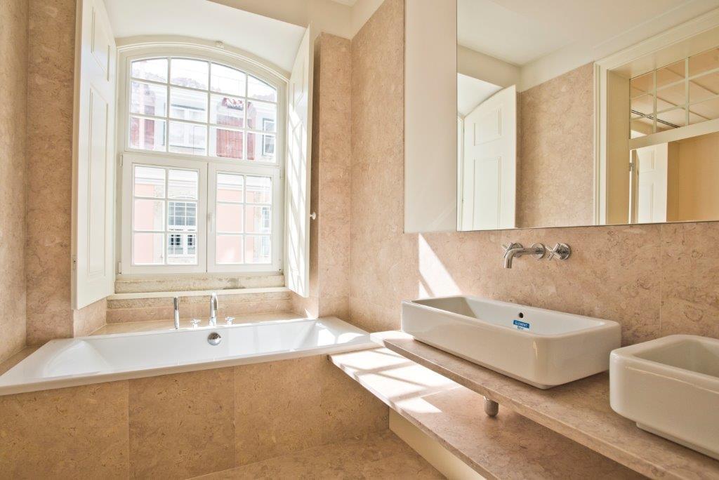 3 Bedroom Apartment in Renaissance Chiado Apartments, Chiado, Lisboa