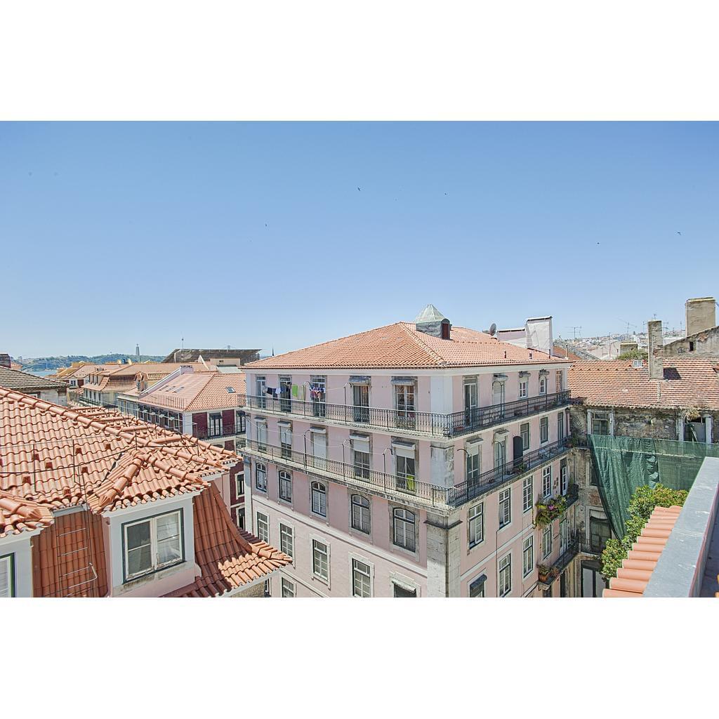 3 Bedroom Apartment in Renaissance Chiado Apartments, Chiado, Lisboa