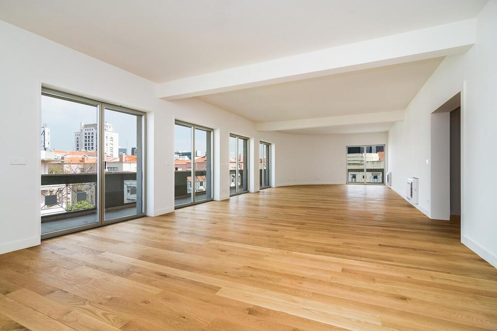 4 bedroom apartment new