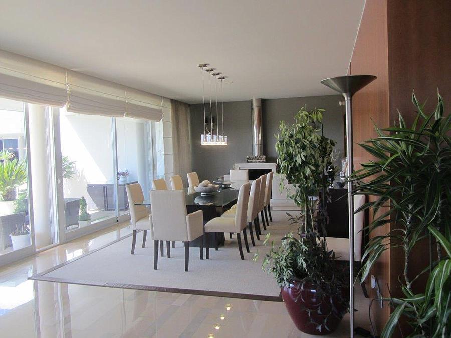 4 bedroom villa with a swimming pool