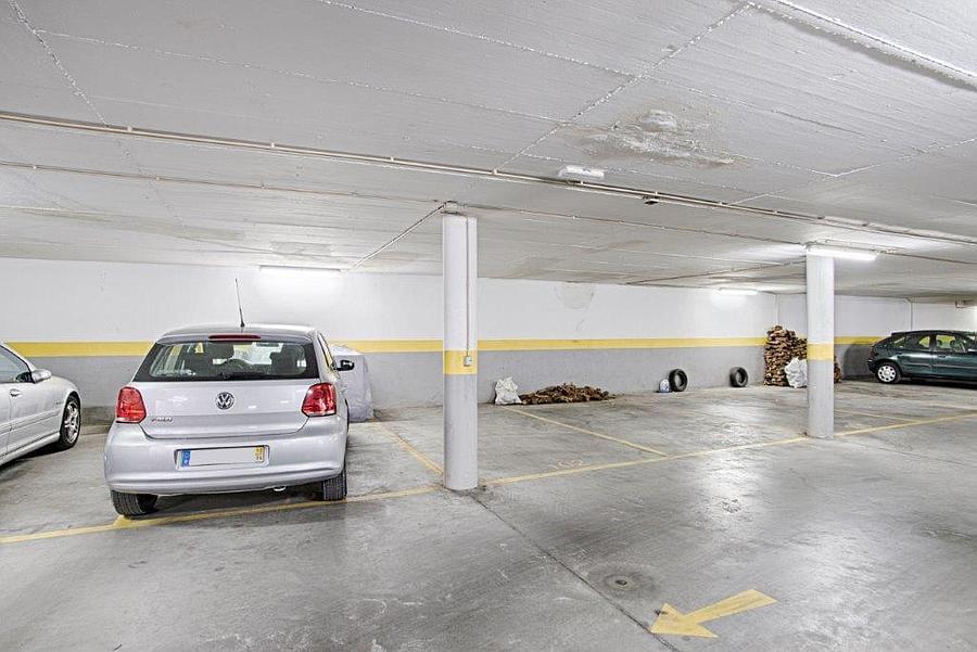 4 bedroom villa with a swimming pool