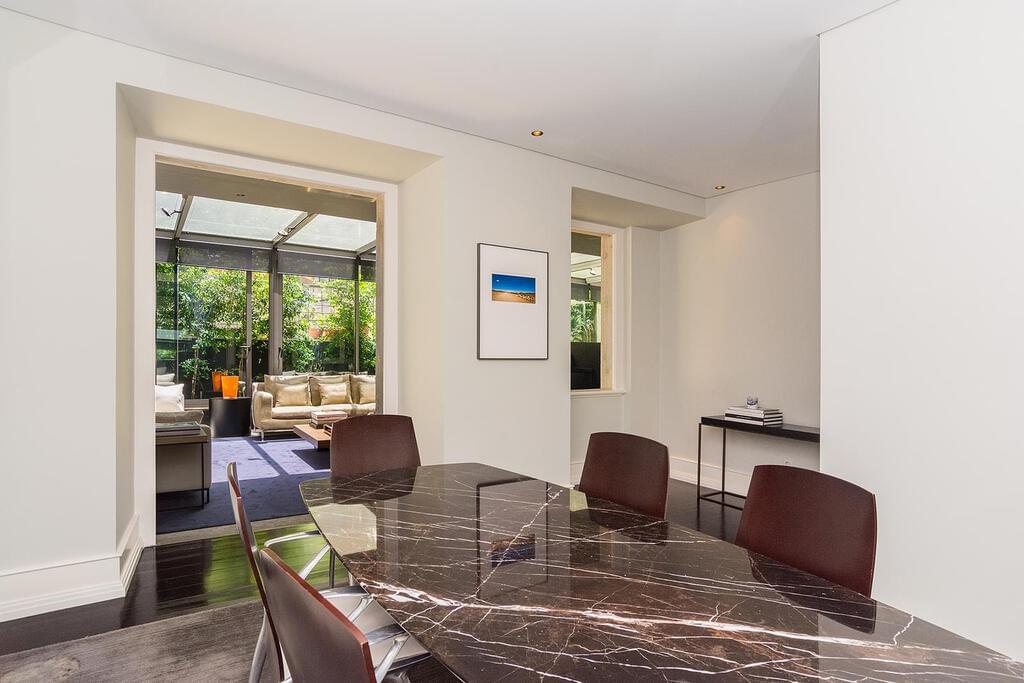 2 bedroom apartment refurbished