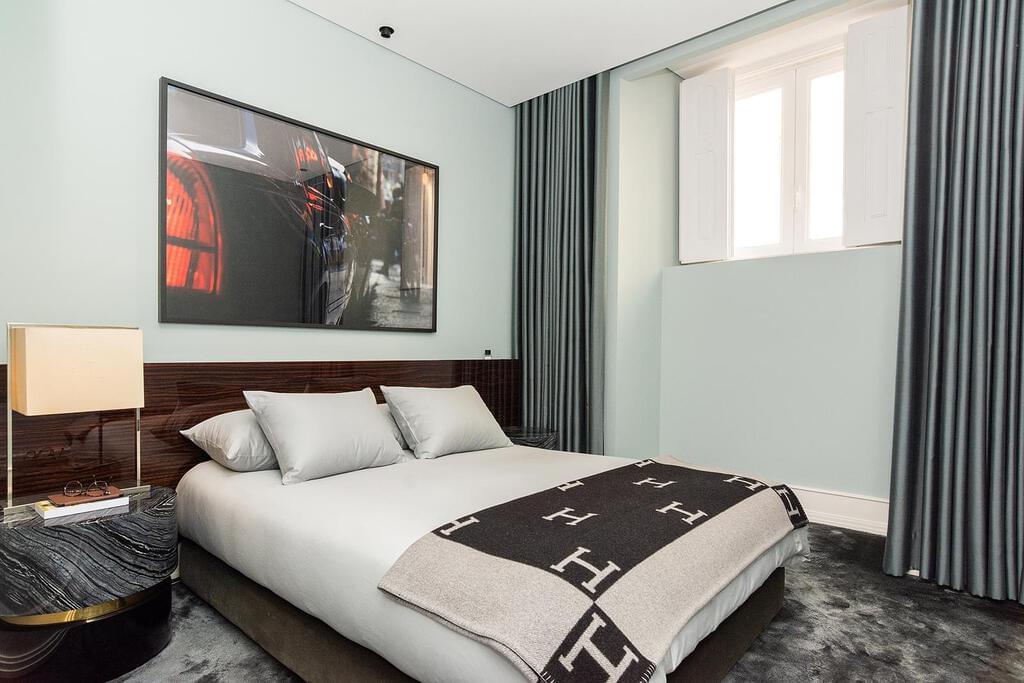 2 bedroom apartment refurbished