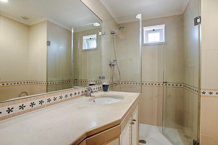 Maison normal T3+2 avec piscine dans un condominium fermé