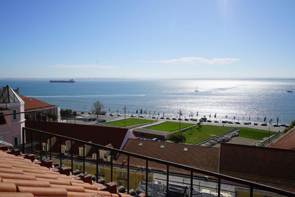 3 Bedroom Apartment in The Cordon, Chiado, Lisboa