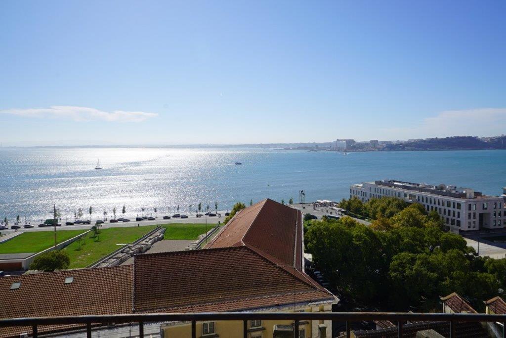 3 Bedroom Apartment in The Cordon, Chiado, Lisboa