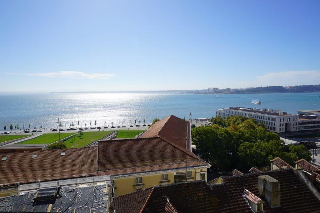 3 Bedroom Apartment in The Cordon, Chiado, Lisboa