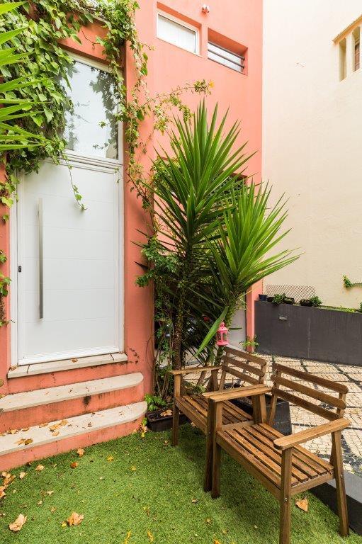 4 bedroom villa with a swimming pool