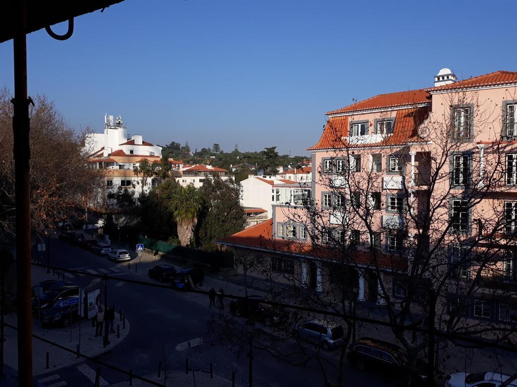 3 bedroom apartment with a swimming pool in gated community