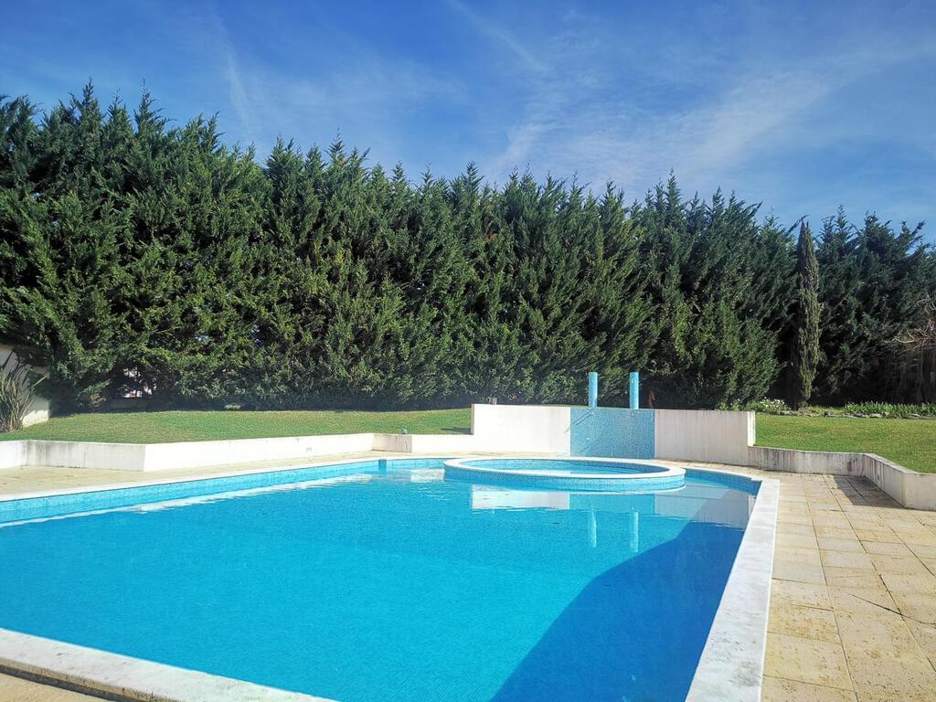 Appartement T3 avec piscine dans un condominium fermé