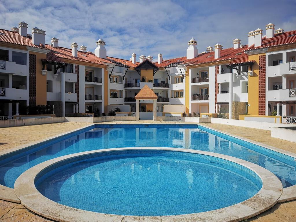 Appartement T3 avec piscine dans un condominium fermé