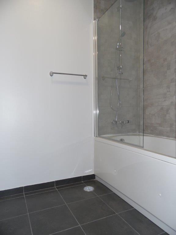 2 bedroom apartment refurbished