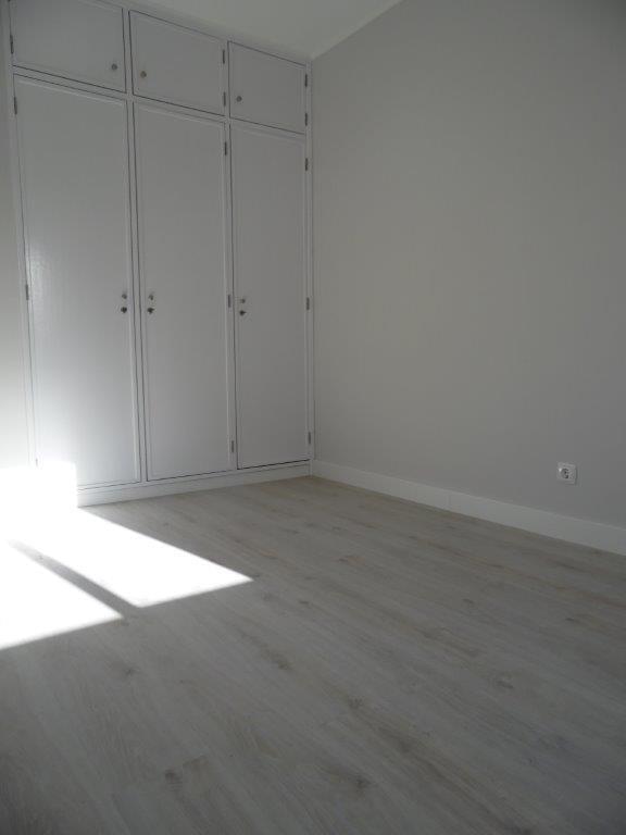 2 bedroom apartment refurbished