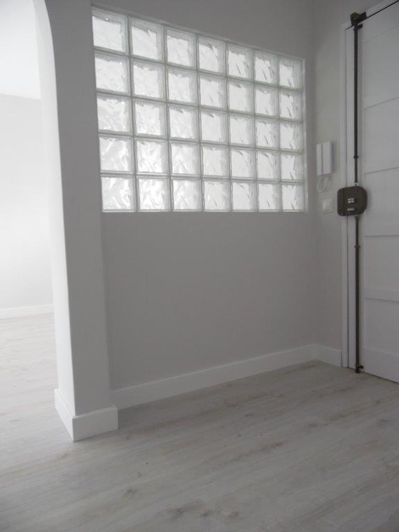 2 bedroom apartment refurbished