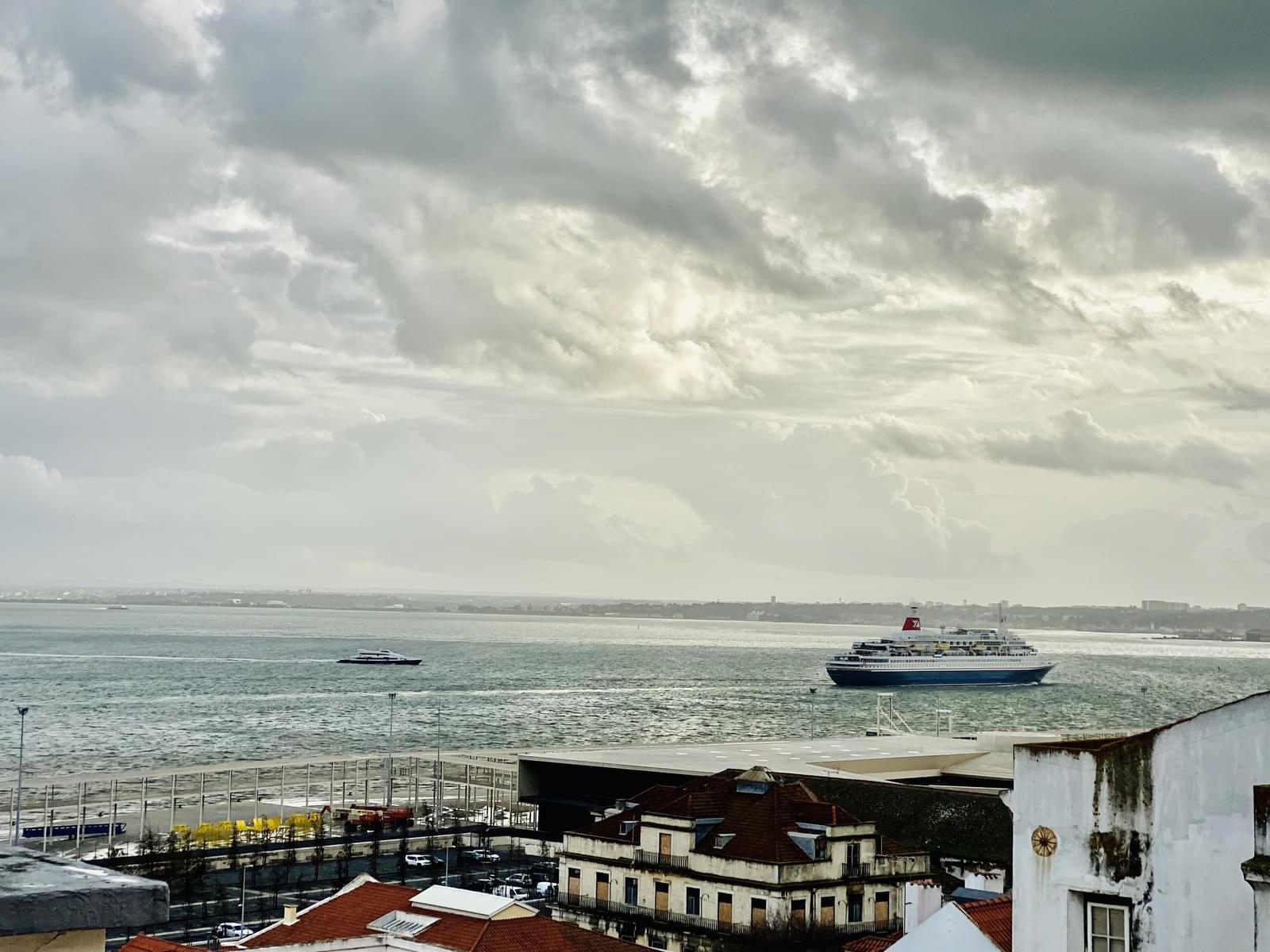 Apartamento T2, Alfama, Lisboa - Imagem 4