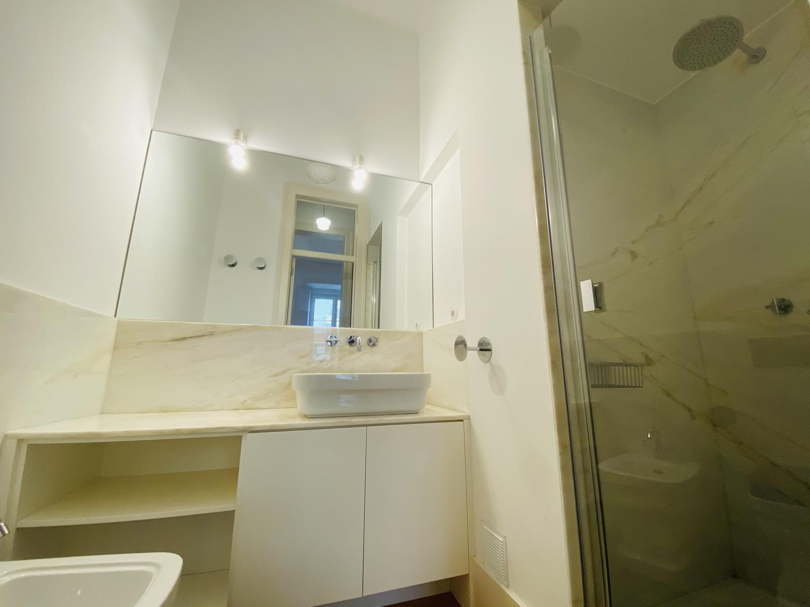 Apartamento T2, Alfama, Lisboa - Imagem 20